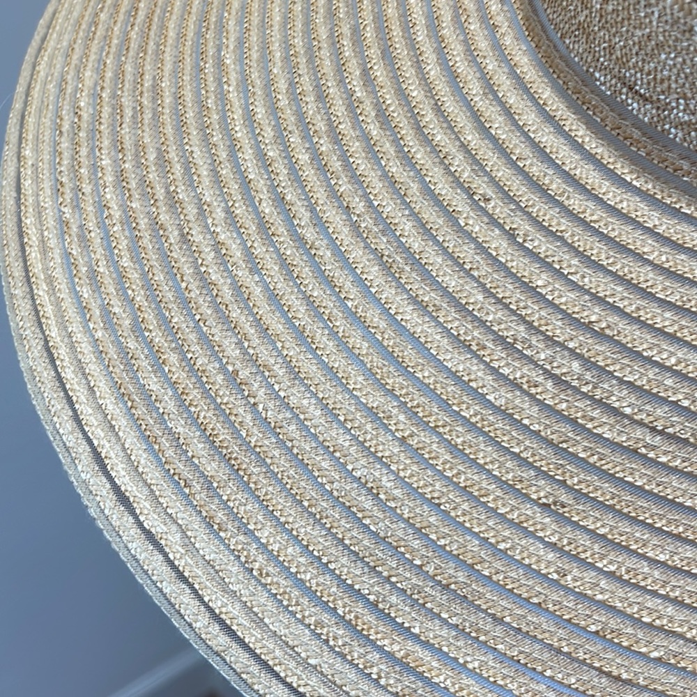 Hat - Picture 3 of 7